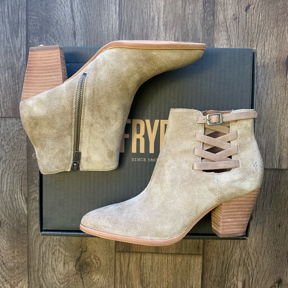 🆕 FRYE | Women Reed Strappy Suede Bootie - Picture 3 of 5